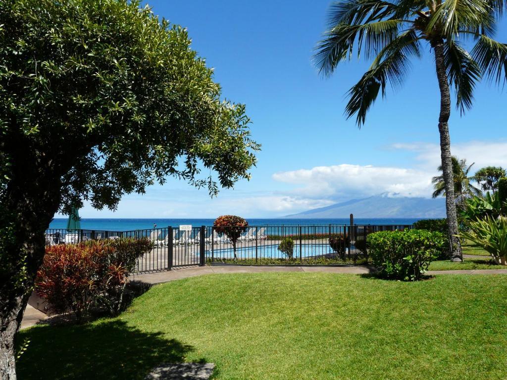 Condos At Napili Point Lahaina Room photo