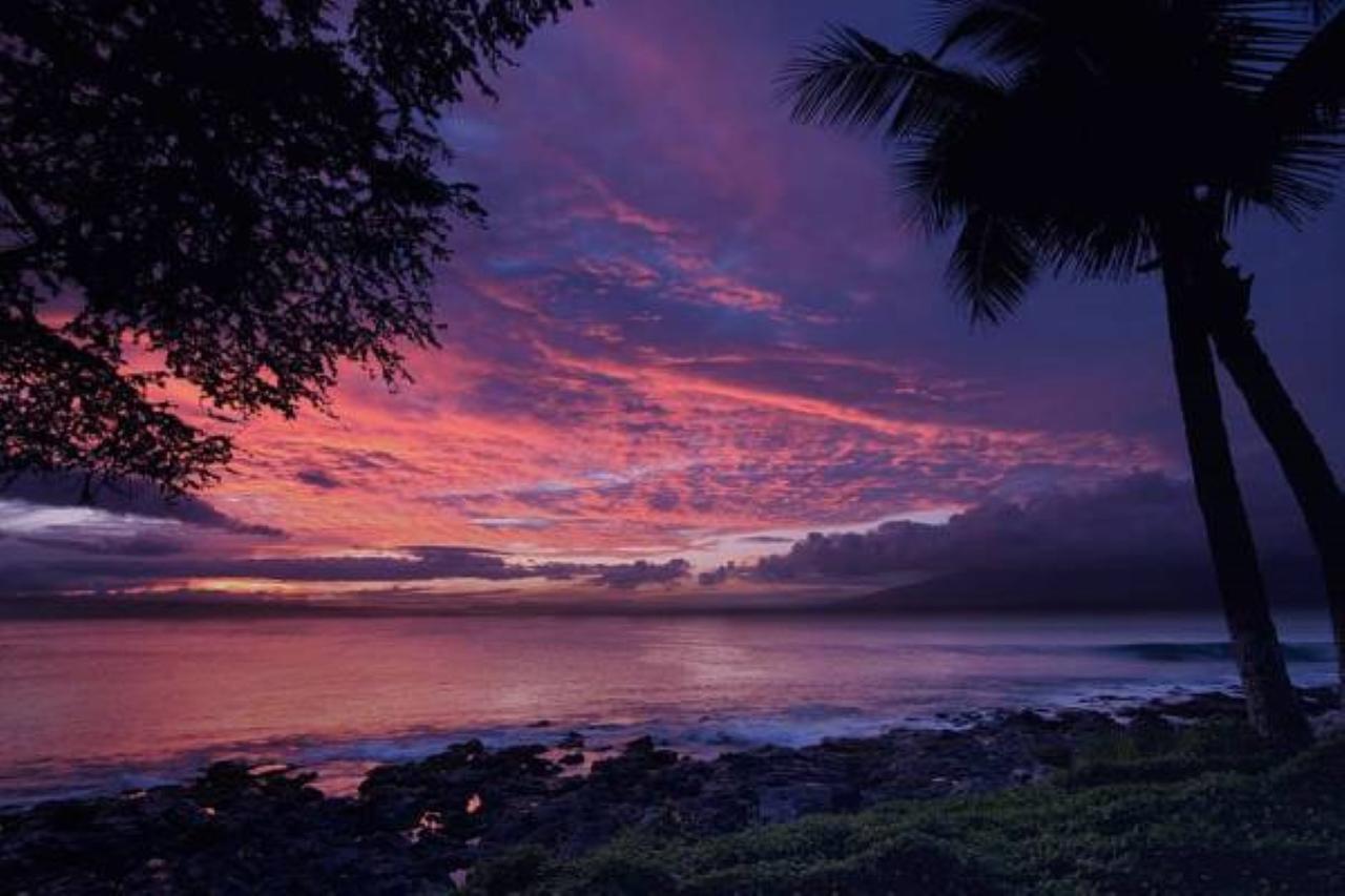 Condos At Napili Point Lahaina Exterior photo